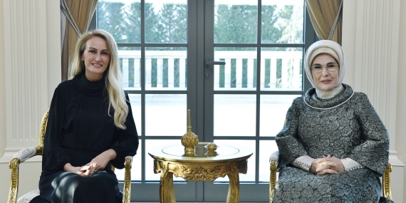 Emine Erdoğan, Nilden Bektaş Erhürman’ı ağırladı: Gönül birliğinin daha da pekişmesini temenni ediyorum