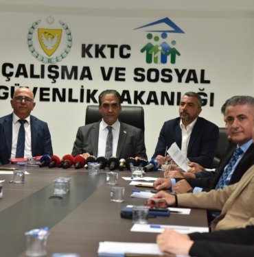 3d5c5e03-74a5-40ed-8d5c-54d590663ed1