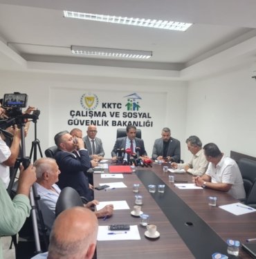 asgari-ucret-tespit-komisyonu-toplandi-tim--2-1