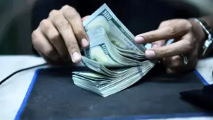 dolar-tl-rekor-seviyeye-yakin-1-1024x576