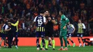 super-ligde-sampiyon-belli-oluyor-galatasaray-ve-fenerbahcenin-muhtemel-11leri-1UcrlWVw.jpg