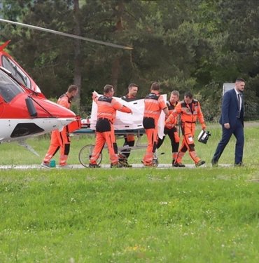 thumbs-b-c-8940ff7ee11161e4c1a80e0a5f5ec4dd