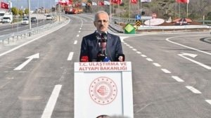 bakan-uraloglu-acikladi-otoyollardan-21-milyon-67-bin-377-arac-gecti-e9e2Kxuh.jpg