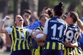 fenerbahce-bayan-futbol-ekibinde-ayrilik-depremi-Vl18IRh7.jpg