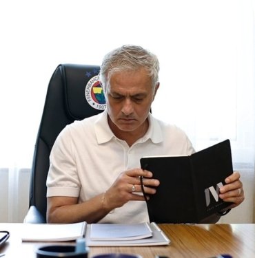 fenerbahce-haberleri-o-unsur-ortaya-cikti-mourinho-avrupa-kupasi-kazanirsa-jj8JYjUt.jpg