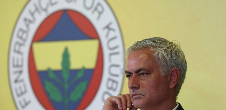 fenerbahcenin-transfer-listesi-ortaya-cikti-rapor-mourinhoya-sunuldu-JOJbpeN3.jpg