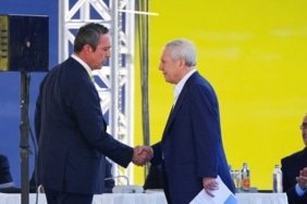 fenerbahcenin-yeni-baskani-belli-oluyor-ali-koc-mu-aziz-yildirim-mi-t9lOuJ8A.jpg