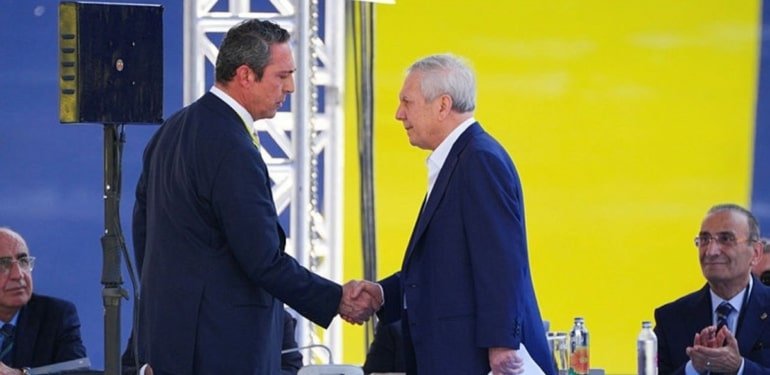 fenerbahcenin-yeni-baskani-belli-oluyor-ali-koc-mu-aziz-yildirim-mi-t9lOuJ8A.jpg