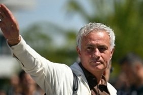jose-mourinho-9-ismin-biletini-kesti-fenerbahcede-yolun-sonu-geldi-4h9ss9Mm.jpg