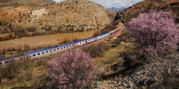 turistik-tatvan-treni-24-haziranda-yola-cikiyor-Di2KWlE7.jpg
