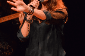 3701018_b99db9c7cefc970a6066cb20