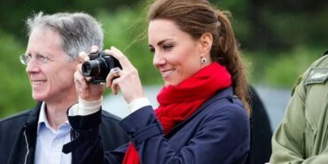 kate-middleton-ve-prens-williamin-fotografciligi-internette-buyuk-bir-tartismaya-yol-acti-mQyeWvJn.jpg