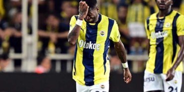 sakatlanarak-oyundan-cikmisti-fenerbahceden-taraftarlari-kahreden-fred-aciklamasi-NsiDUQw9.jpg