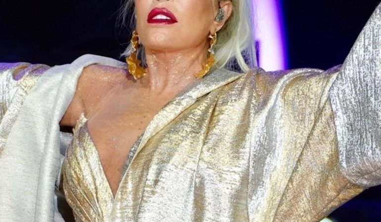 Demet Akbağ’ın kardeşi Sedef İybar Ajda Pekkan’ın konseri hakkında konuştu!