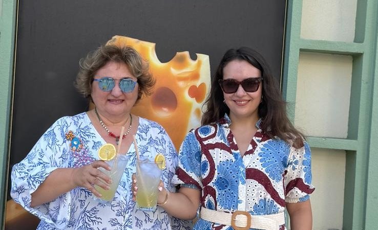 İş Kadını Su Kavukluyu tanımanızı isterim.