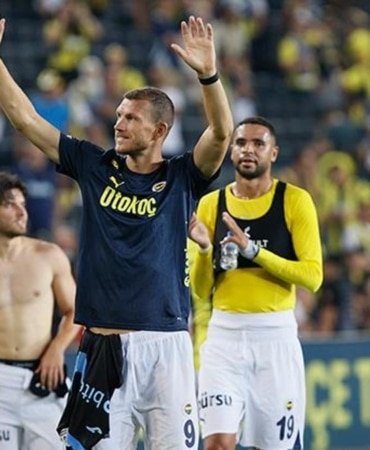 fenerbahcede-edin-dzeko-resitali-g6ah4cRc.jpg