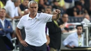fenerbahcede-jose-mourinhodan-penalti-isyani-basim-belaya-girecek-UOMBge8K.jpg