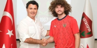 hatayspordan-recep-burak-yilmaza-yeni-sozlesme-1HtONUeq.jpg