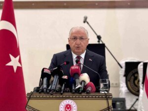 milli-savunma-bakani-yasar-guler-kktcnin-hak-ve-cikarlarini-korumakta-kararliyiz-3WzP8u9N.jpg