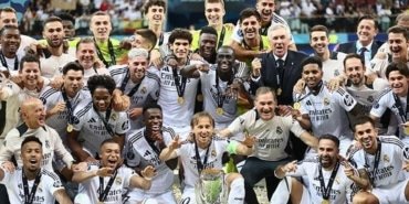 real-madrid-ve-ancelotti-super-kupada-tarih-yazdi-barcelonayi-geride-birakti-E5bPscLK.jpg