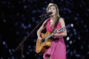 taylor-swiftin-viyana-konserleri-isidin-saldiri-planlari-nedeniyle-iptal-edildi-O95T15r4.jpg