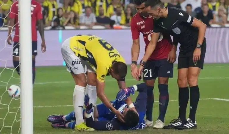 UEFA’dan Fenerbahçe’ye ceza