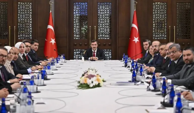 Ankara’daki toplantıya yeni Büyükelçi Serim de katıldı: KKTC’ye dijital altyapı desteğinde kararlıyız!