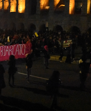 aa-20241123-36275016-36275015-italyada-kadinlara-yonelik-siddet-protesto-edildi~2