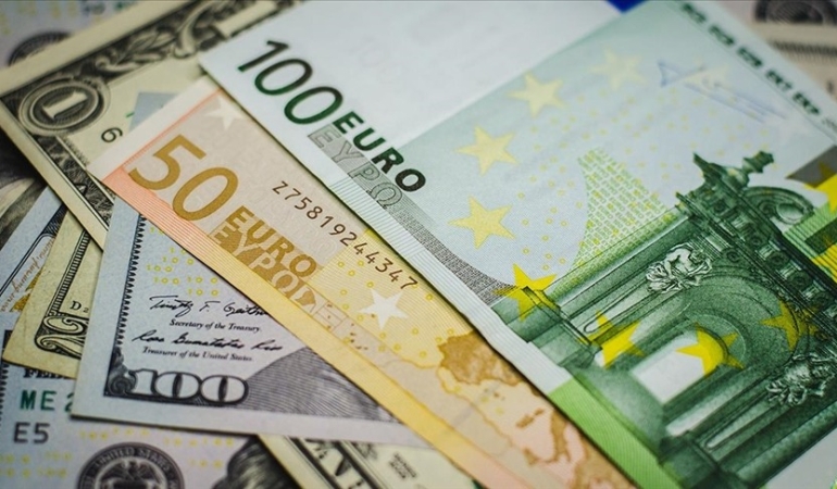 Euro 36,85, sterlin 44,5, dolar ise 35,075 liradan işlem görüyor.