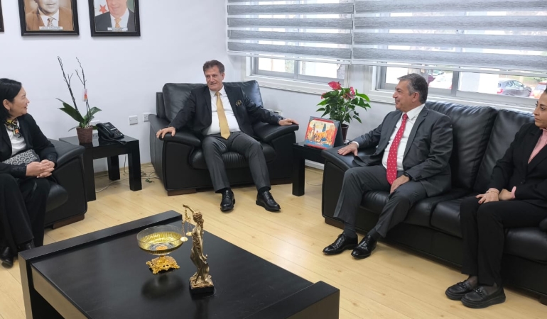 Arıklı, Arabaev Kırgız Devlet Üniversitesi Rektörü ve Heyetini kabul etti