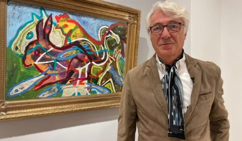 “Rengarenk” adlı resim sergisi Ercan Havalimanı’nda açıldı