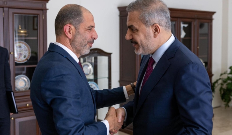 Özersay: “Hakan Fidan ile Kıbrıs’ın geleceğine dair samimi bir görüşme gerçekleştirdik”