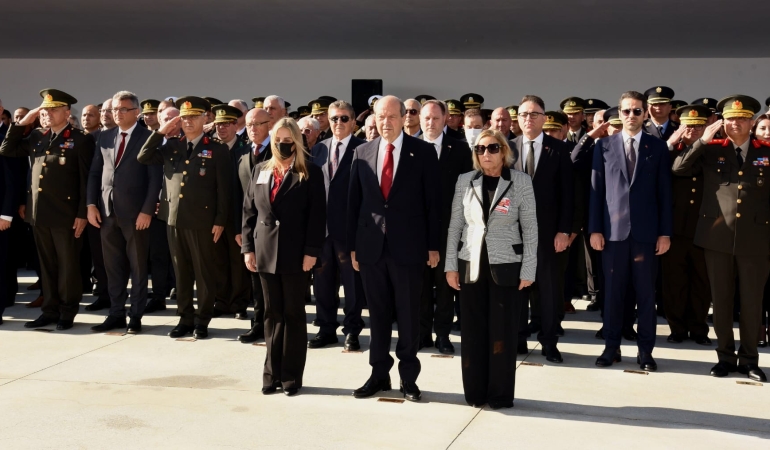 Denktaş vefatının 13’üncü yıl dönümünde anıt mezarında düzenlenen törenle anıldı