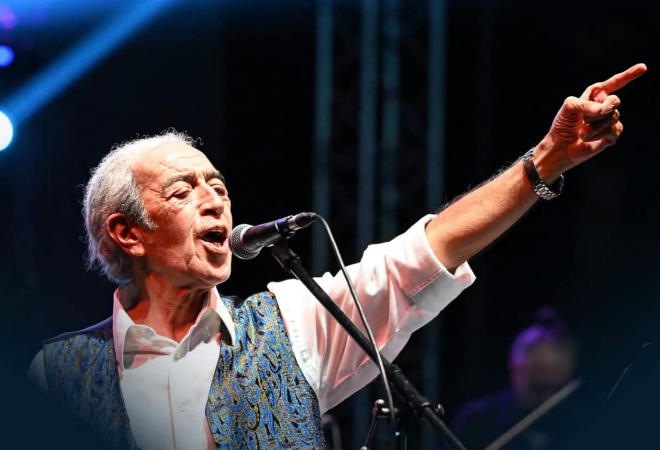 Edip Akbayram yoğun bakıma alındı