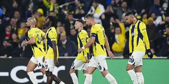 BEŞİKTAŞ İLE FENERBAHÇE DERBİYE HAZIR: SARAN’IN İLK DERBİ HEYECANI.