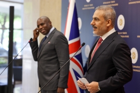 Dışişleri Bakanı Fidan, İngiltere Dışişleri Bakanı Lammy ile ortak basın toplantısı düzenledi