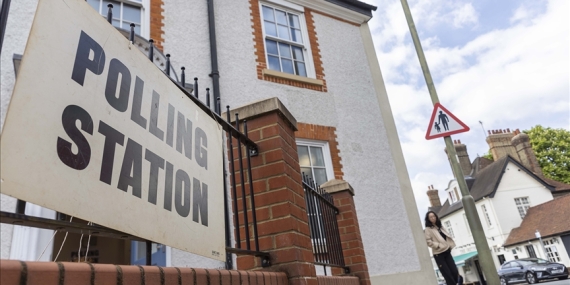 İNGİLTERE’DE OY KULLANMA YAŞI 16’YA DÜŞÜRÜLECEK