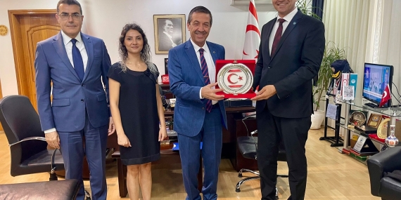 DIŞİŞLERİ BAKANI ERTUĞRULOĞLU, DÜNYA TÜRK GENÇLER BİRLİĞİ GENEL BAŞKANI GÜZEL’İ KABUL ETTİ