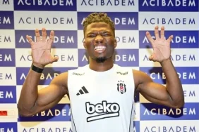 650x344-el-bilal-toure-saglik-kontrolunden-gecti-1756202994428