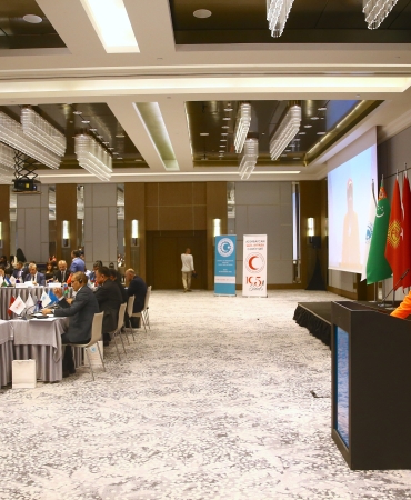 Türk Kızılay Genel Başkanı Yılmaz, Bakü'de, Türk Devletleri Kızılay Ağı Toplantısı'nda konuştu