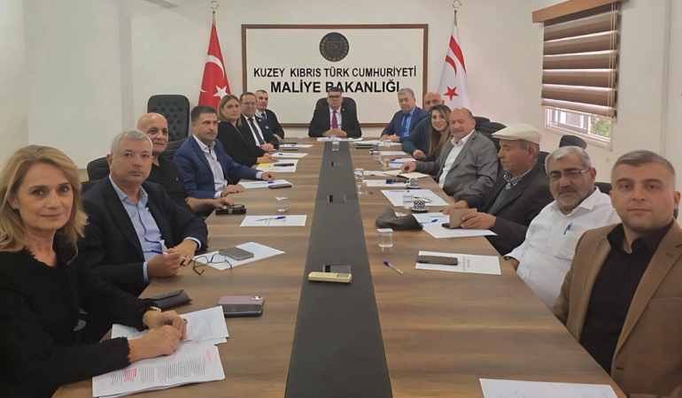 MALİYE BAKANI BEROVA EKONOMİK ÖRGÜTLERİ KABUL ETTİ