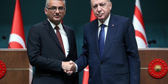 Erdoğan’dan Erhürman’la paylaşım: Mücadelemizi Sayın Erhürman’la yakın eş güdüm içerisinde sürdüreceğiz