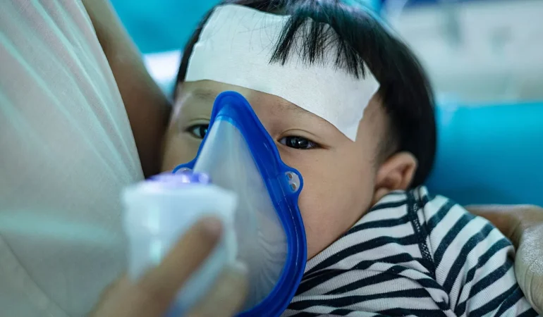 ARAŞTIRMA: YENİDOĞANLARI RSV VİRÜSÜNE KARŞI KORUMAK, ÇOCUKLUK ÇAĞI ASTIMINI ÖNLEYEBİLİR