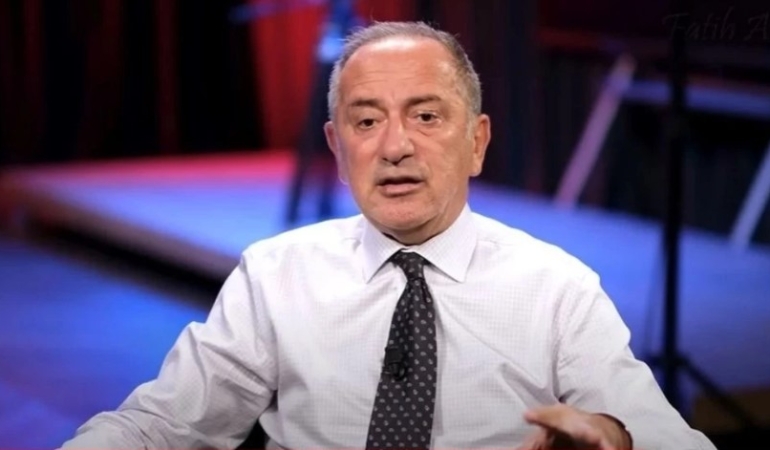 FATİH ALTAYLI’YA 4 YIL 2 AY HAPİS CEZASI: TAHLİYE YOK