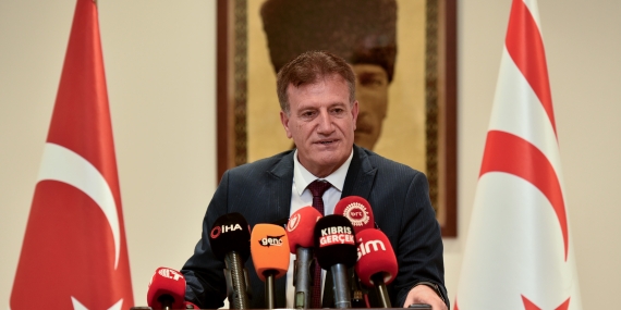 ARIKLI: “HRİSTODULİDİS’E CRANS-MONTANA’DA MASAYI NEDEN DEVİRDİĞİ SORULSUN”