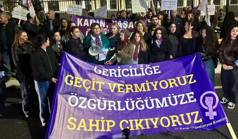 “Susmuyoruz, korkmuyoruz, itaat etmiyoruz!”