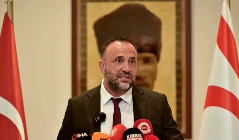 **ZEKİ ÇELER, HÜKÜMETİ İSTİFAYA ÇAĞIRDI: BU KADAR KOKUŞMUŞLUK VE REZİLLİK YETER; DERHAL İSTİFA EDİN!**