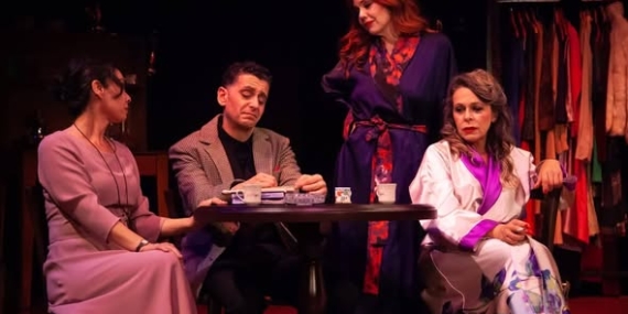 LEFKOŞA BELEDİYE TİYATROSU’NUN “BİR İHTİMAL KABARE” OYUNU BAŞLIYOR