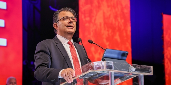 AKANSOY: “DEVLETİN EN ÜST MAKAMINA BASIN ÜZERİNDEN AYAR VERİLEMEZ”