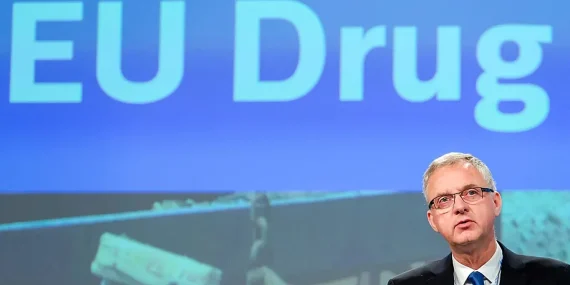 AB UYUŞTURUCU AJANSI DİREKTÖRÜ’NDEN UYARI: ‘BUGÜN UYUŞTURUCU HER YERDE’